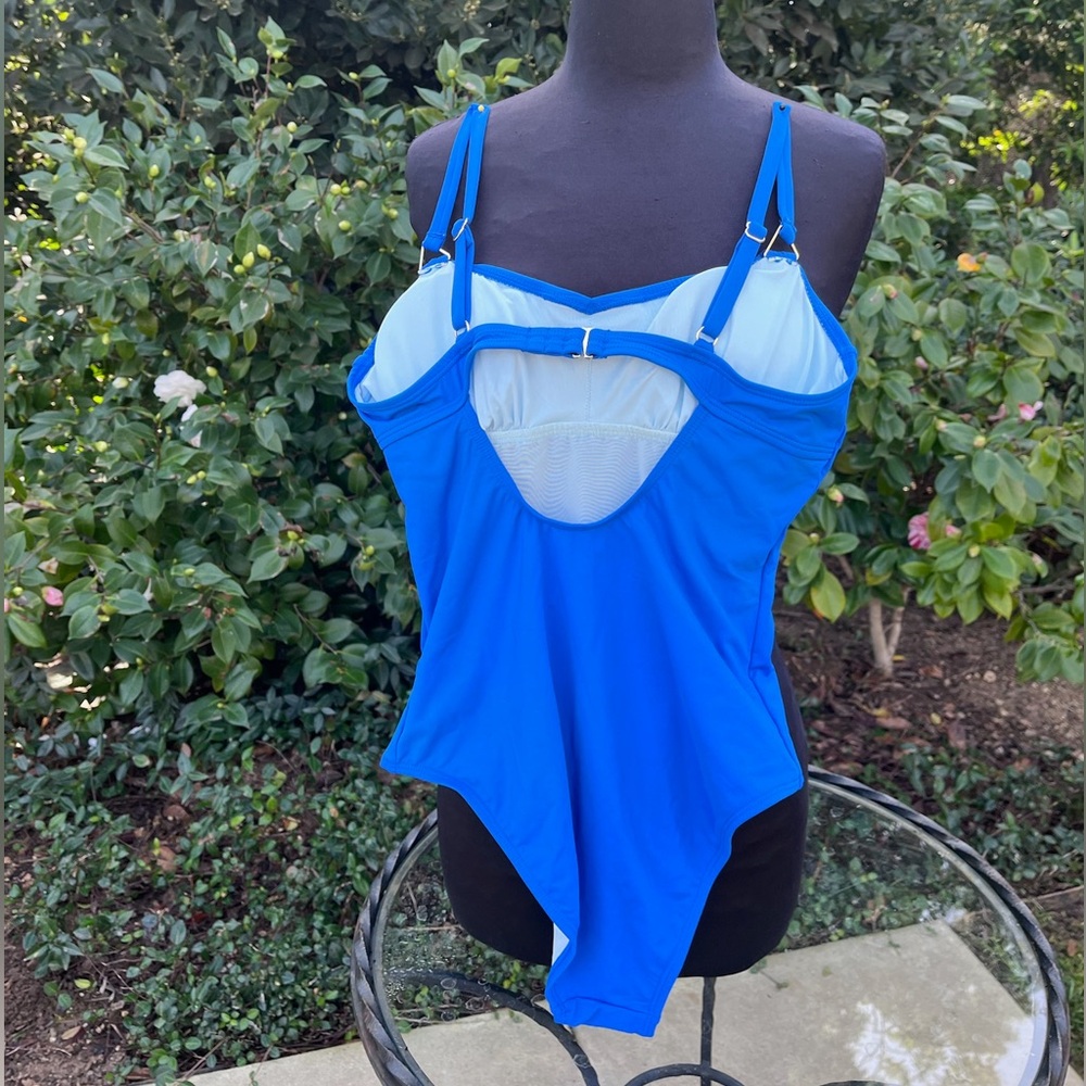 NWT Cupshe "Lovin' Life" ruched one-piece "Slim and Sculpt" swimsuit - Picture 5 of 6